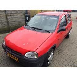 Opel Corsa 1.2 - 1997 - Rood - Nieuwe APK