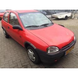 Opel Corsa 1.2 - 1997 - Rood - Nieuwe APK