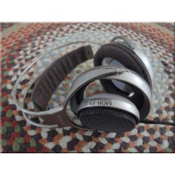 Sony MDR F1 rare and discontinued