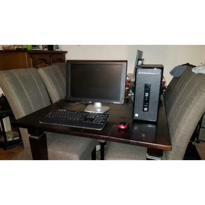 Complete computer set