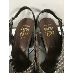 ARA Flex bruine leren sandalen met hakje maat 6 H (= 39)