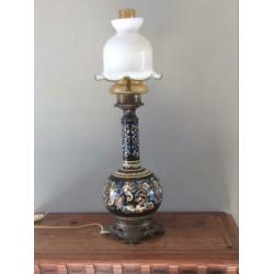 Oude lamp met porseleinen/ koperen standaard