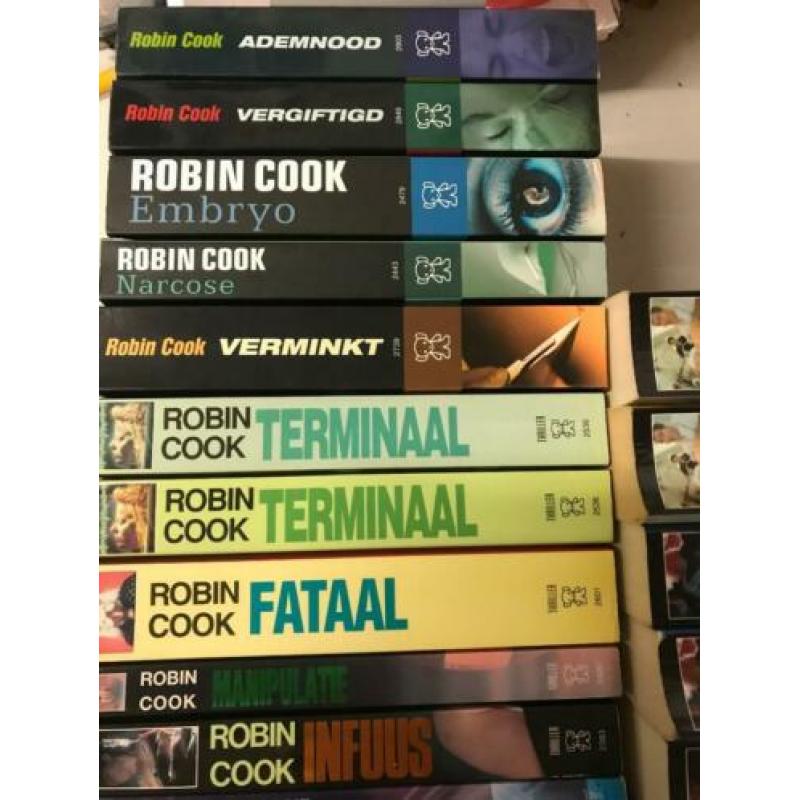 TK 10 Boeken en 19 Pockets van Robin Cook Zie actuele lijst
