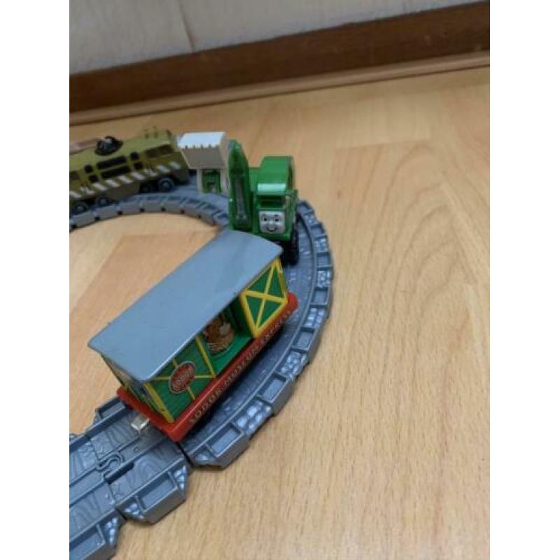 Diverse sets Thomas de trein met extra rails