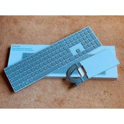 Microsoft Modern toetsenbord met vingerafdruk voor inloggen