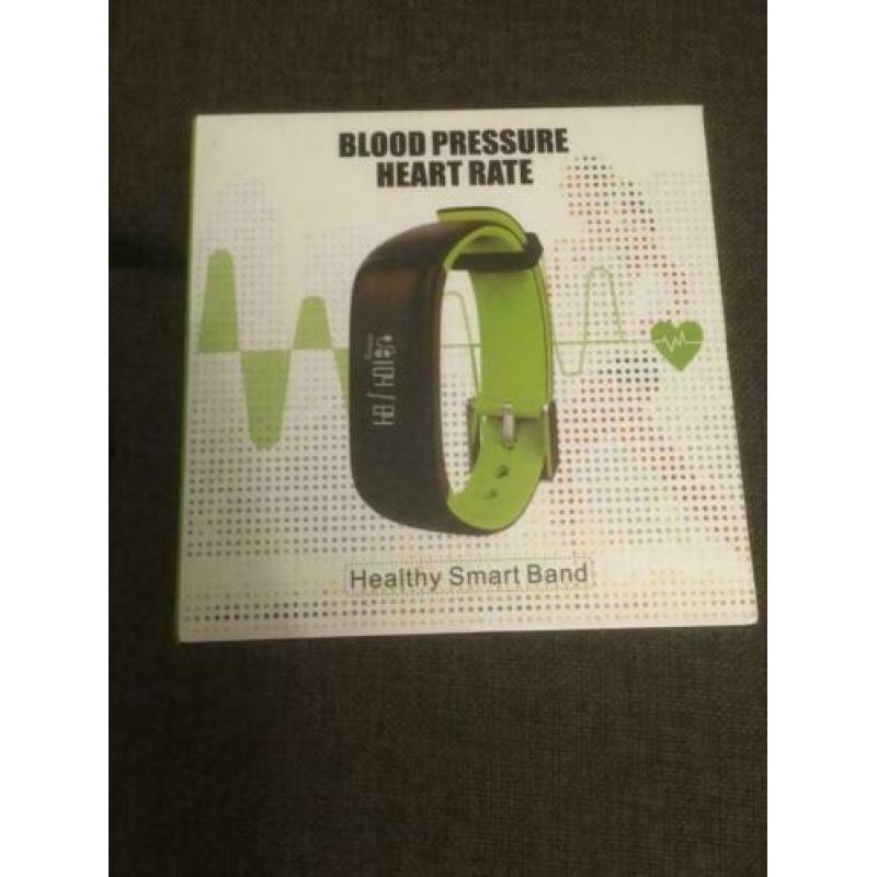 NIEUW! 2x P1 Smart watch/Fit Band Blood Pressure Monitor