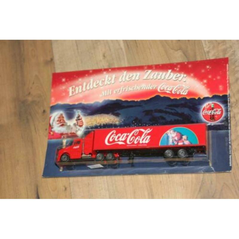 55 = Coca Cola kerst Truck 18 cm .Scale 1.24.