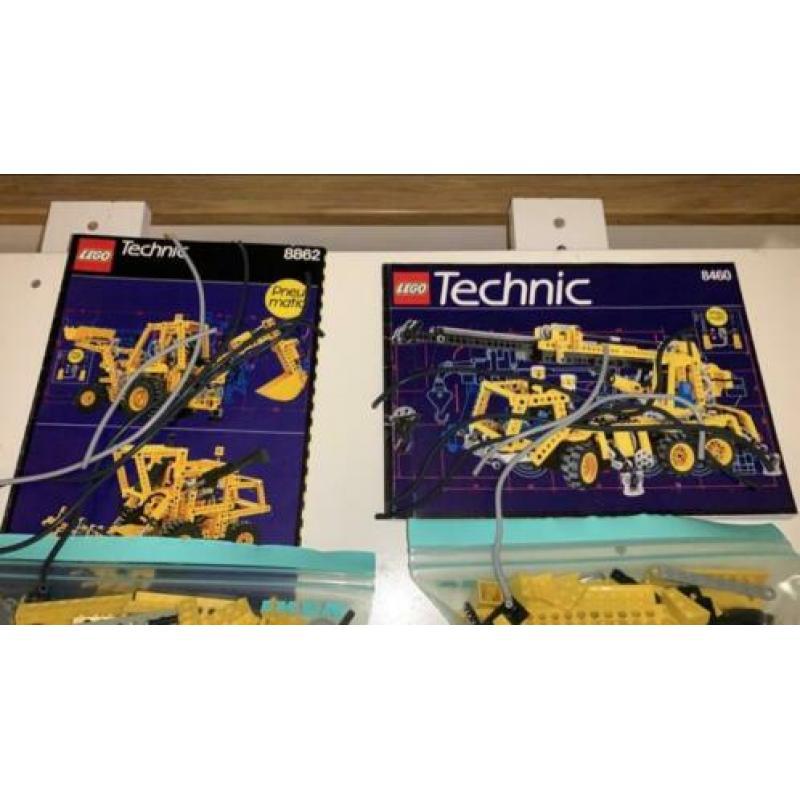 Lego technisch/technic 8460/8862 kraanmachine en backhoe