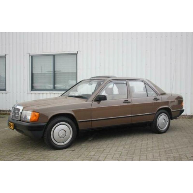 Mercedes-Benz 190 Nette staat AUTOMAAT SCHUIFDAK (bj 1986)