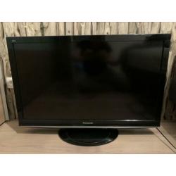 Panasonic 37inch / 94cm FULL HD 100HZ LCD televisie