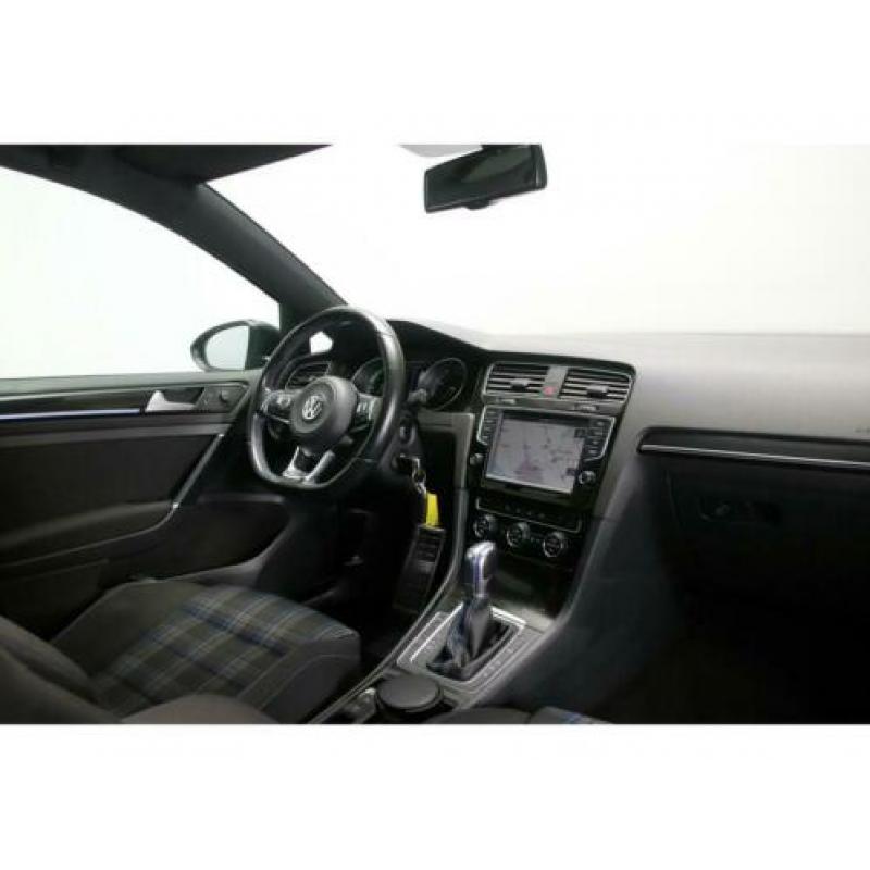 Volkswagen Golf 1.4 TSI 204pk GTE DSG Panoramadak LED Naviga