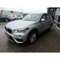 BMW X1 sDrive18d Corporate Lease Essential 50 procent deal 9