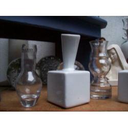 set kleine vaasjes merk serax /gemaakt van glas en porselein