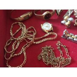 Lot oude / vintage sieraden voor liefhebber