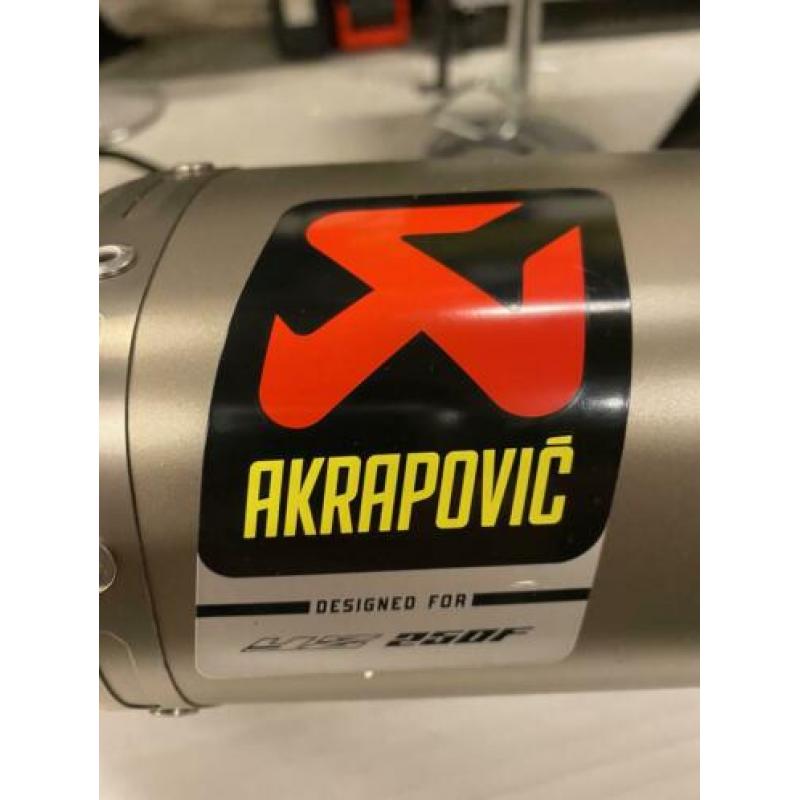 Akrapovic slip-on YZ250F WR250F