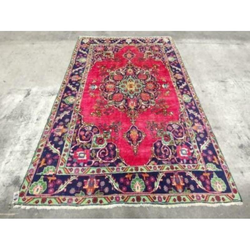 Handgeknoopt Perzisch wol tapijt Tabriz Iran 193x285cm