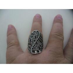 zilveren bloemen ring met markasiet [957]