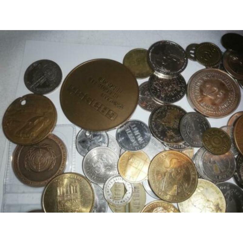 1150 gram penningen en diverse streek munten