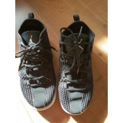 Jordan sneakers zwart maat: 32