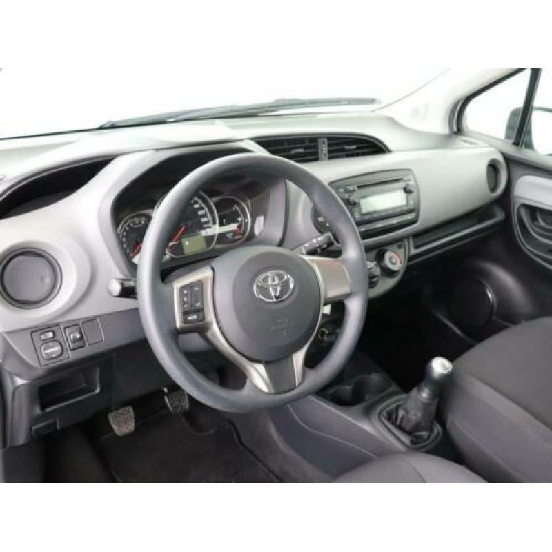 Toyota Yaris 1.0 VVT-i Now I Airco I 5 deurs I Zuinig I