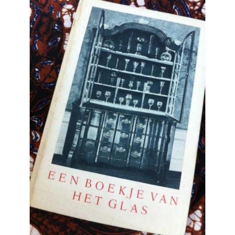 Een boekje van het glas. 1938
