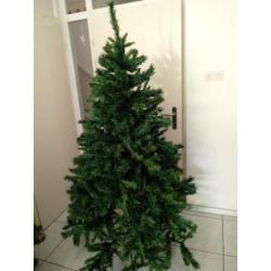 Leuke kerstboom 180cm